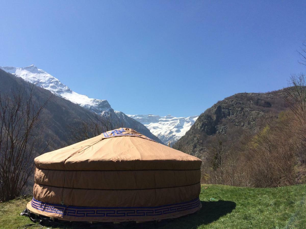 Yourtes Mongoles Gavarnie แกดร์ ภายนอก รูปภาพ